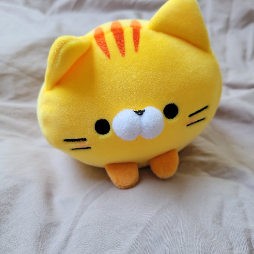 Cat plushy